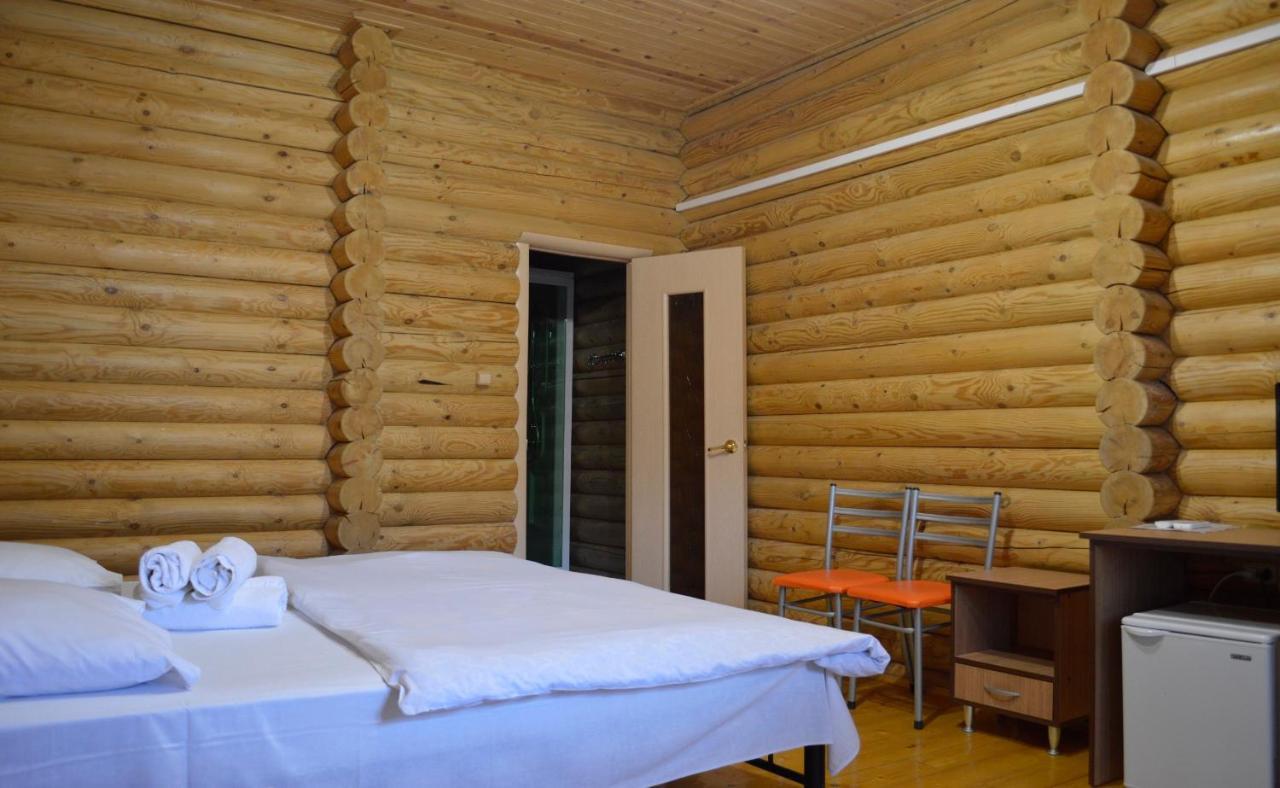 Абхазская Усадьба Hotel Gagra Luaran gambar