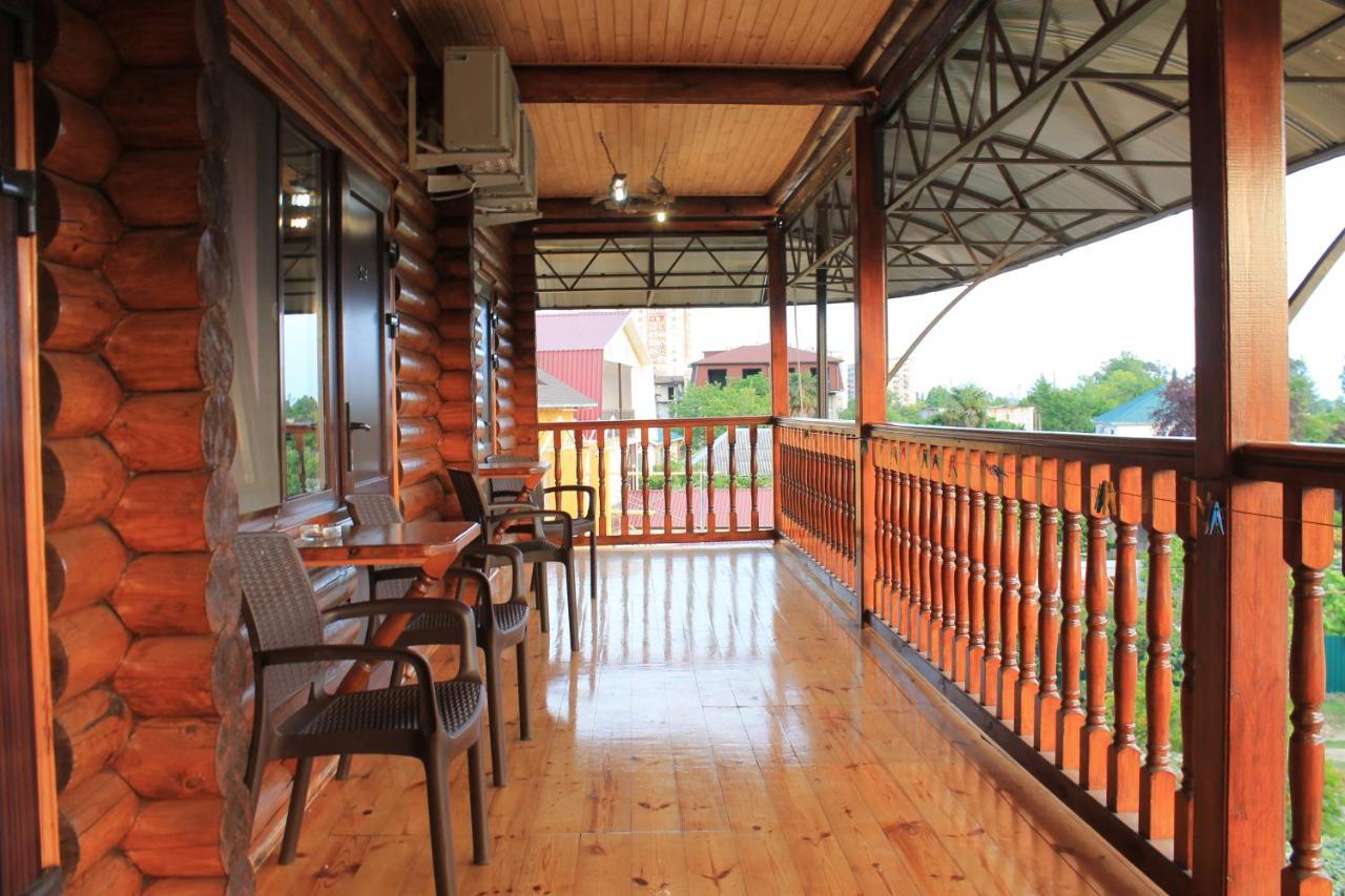 Абхазская Усадьба Hotel Gagra Luaran gambar