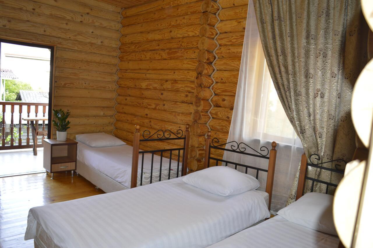 Абхазская Усадьба Hotel Gagra Luaran gambar
