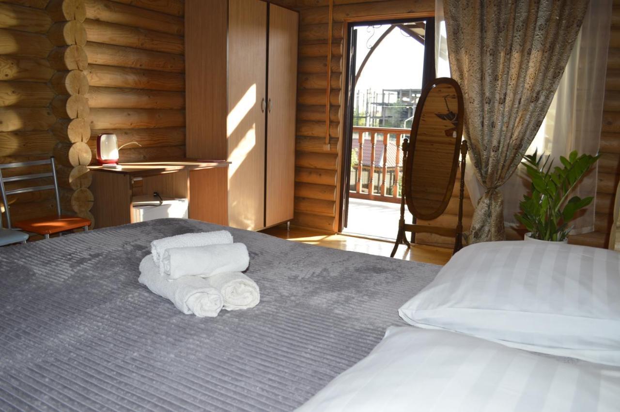 Абхазская Усадьба Hotel Gagra Luaran gambar