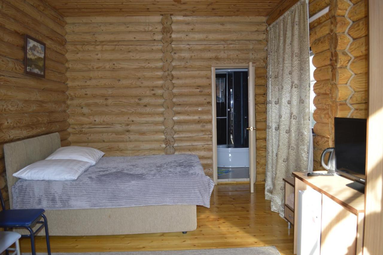 Абхазская Усадьба Hotel Gagra Luaran gambar